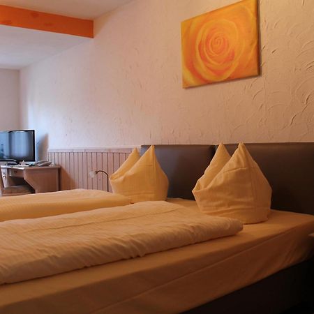 Hotel-Restaurant Walkmuehle Usingen Стая снимка