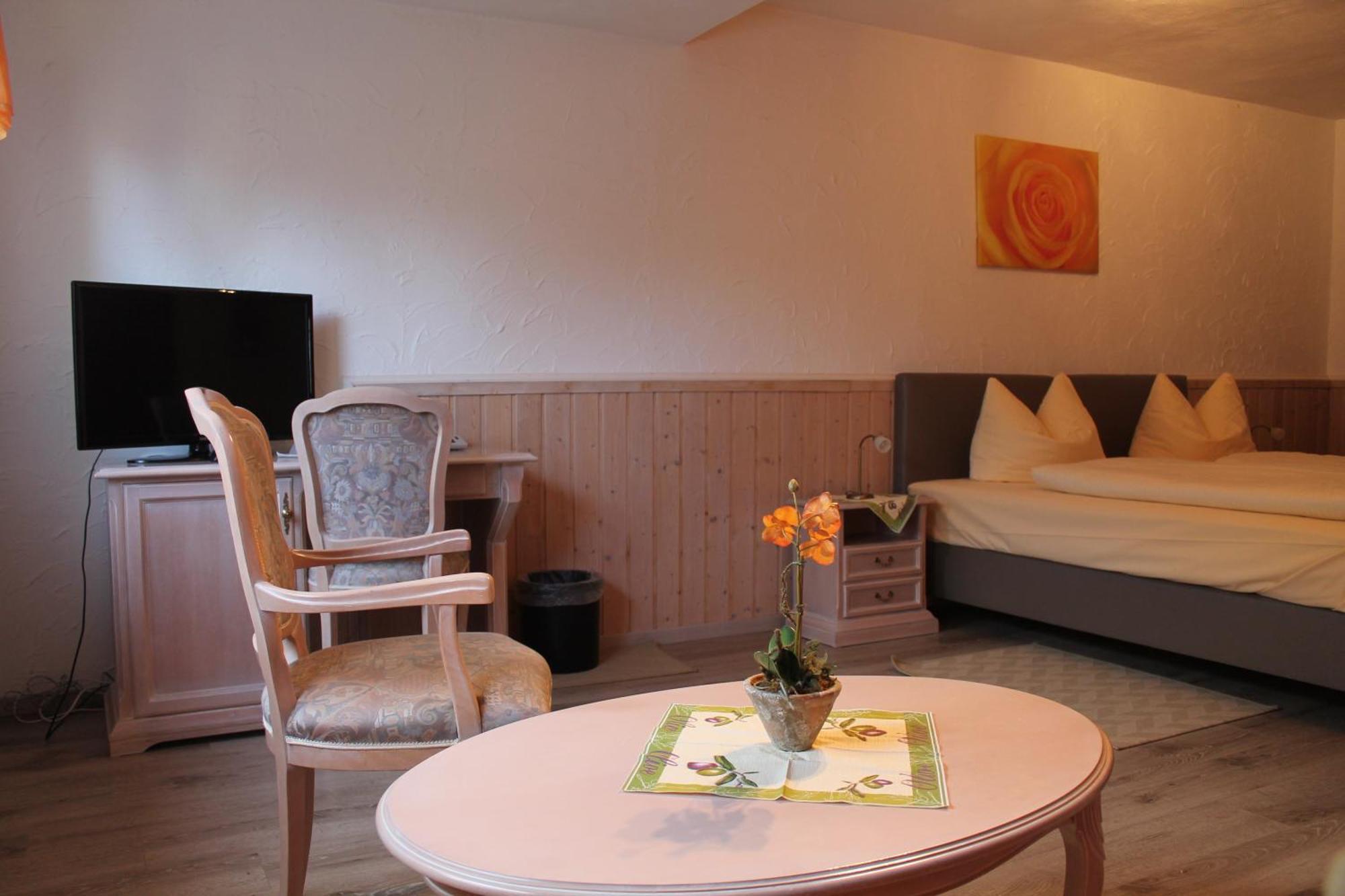 Hotel-Restaurant Walkmuehle Usingen Стая снимка